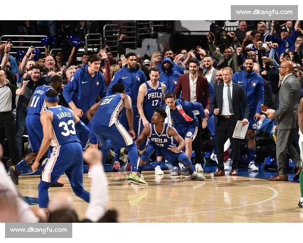 费城76人对阵迈阿密热火的激烈对决 两队力拼季后赛席位的关键战